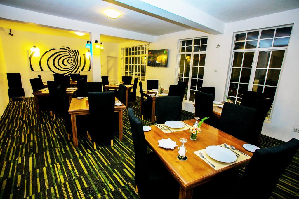 La Cottage Boutique Hotel & Restaurant Нувара-Элия Экстерьер фото