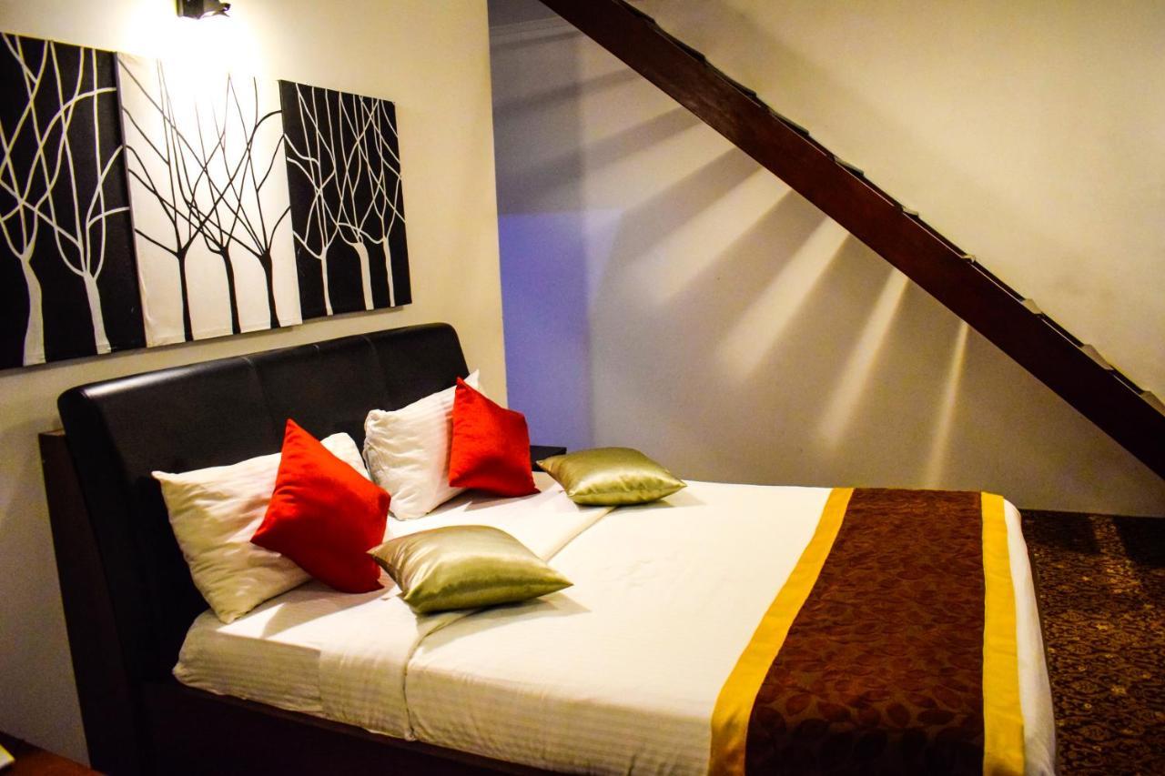 La Cottage Boutique Hotel & Restaurant Нувара-Элия Экстерьер фото